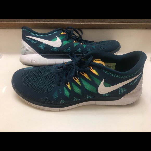 Nike Other - MENS NIKE FREE 5.0